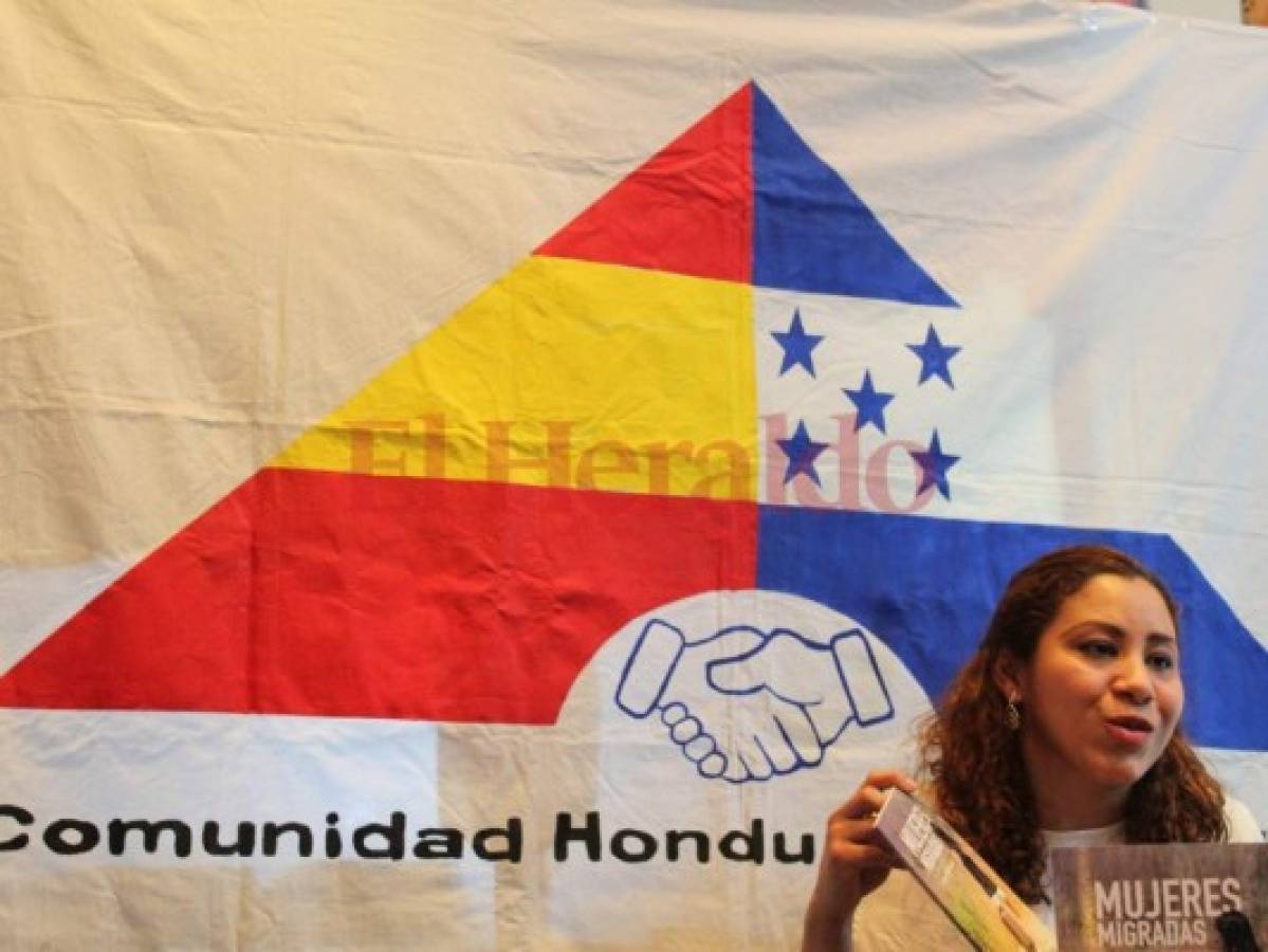 Escritora hondureña presenta su libro sobre mujeres inmigrantes en Madrid