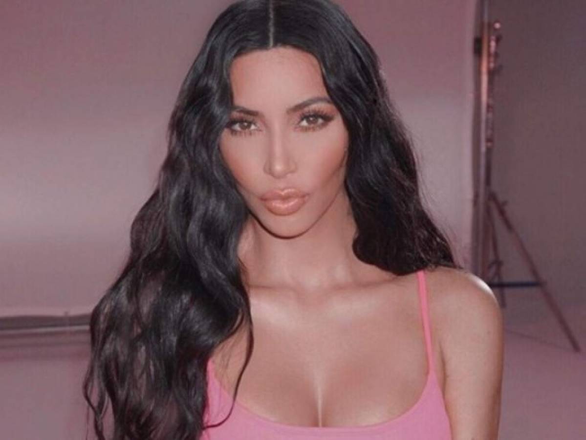 Kim Kardashian sorprende a sus seguidores en Instagram al mostrar sus dientes