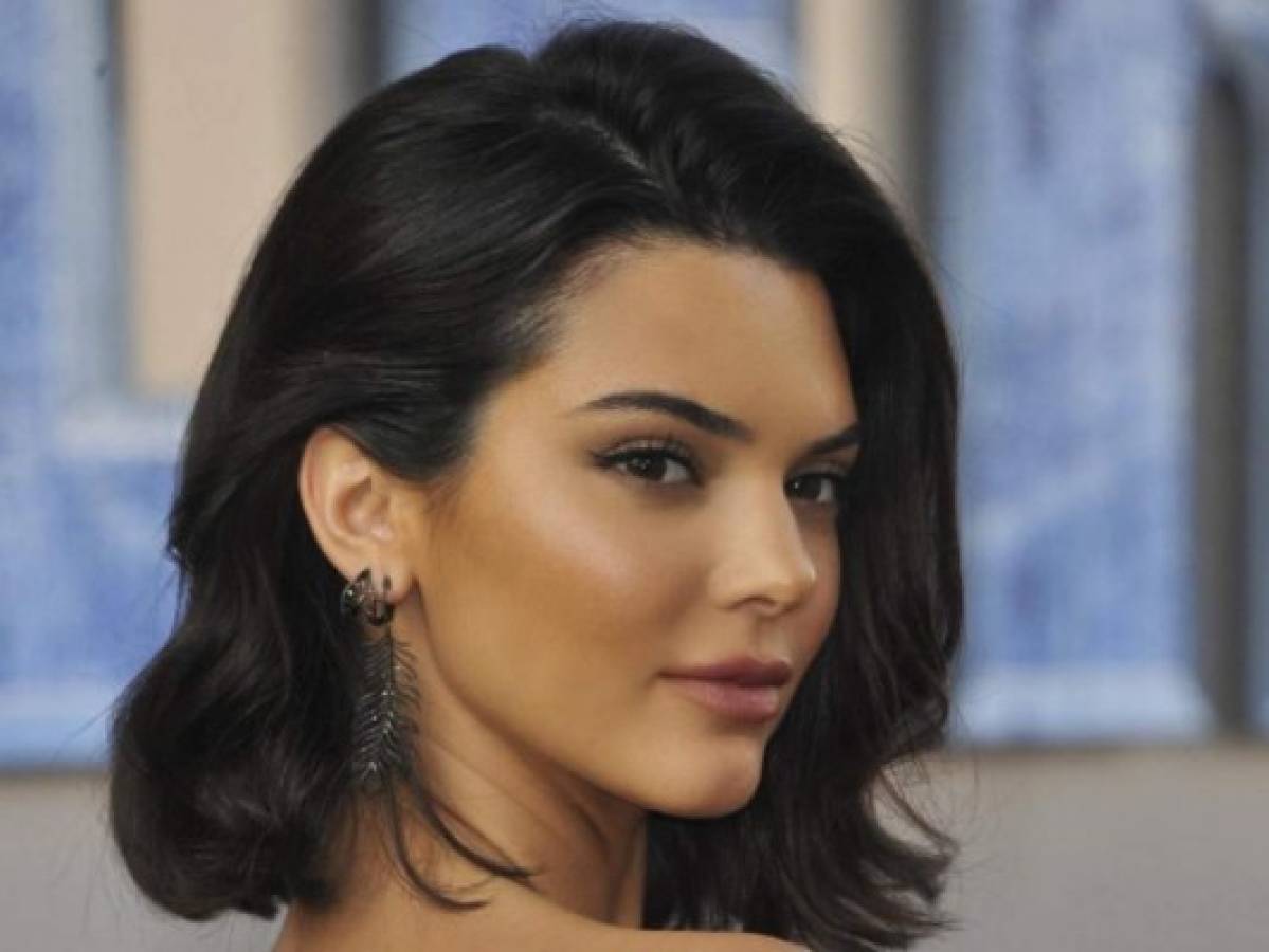 Kendall Jenner alborota las redes sociales con atrevida y sensual lencería