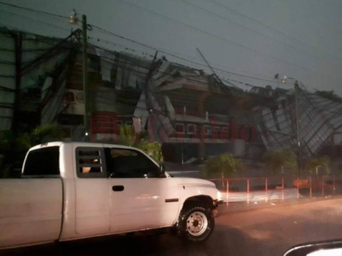 Colapsa techo del estadio Juan Ramón Brevé de Juticalpa tras tormentas en Honduras