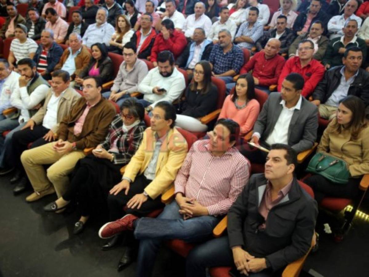 Alianza de Oposición divide a los líderes del Partido Liberal