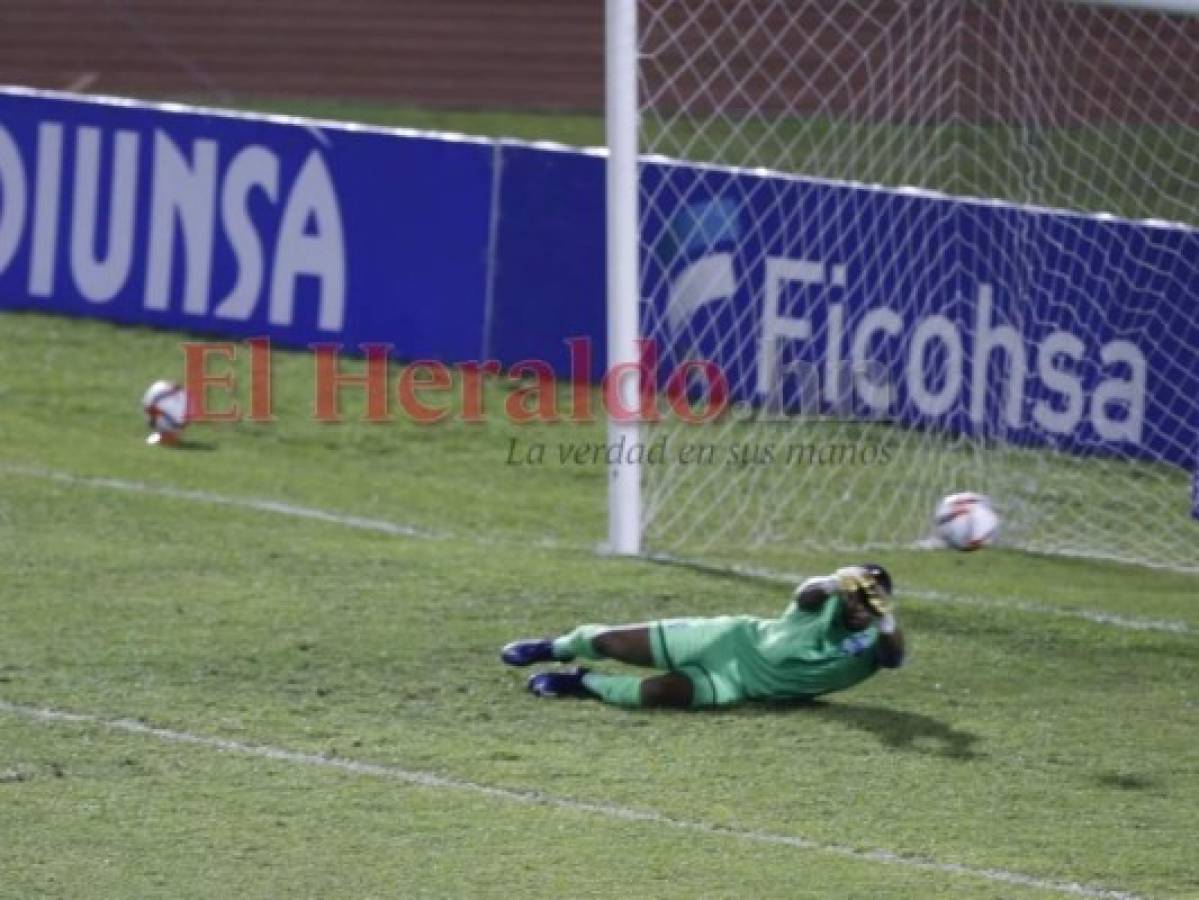 'Buba' López salva a Honduras en tres ocasiones frente a Jamaica
