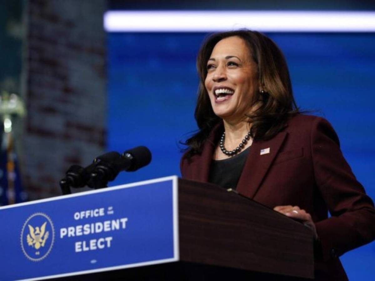 Kamala Harris deja su puesto en el Senado para asumir la vicepresidencia    