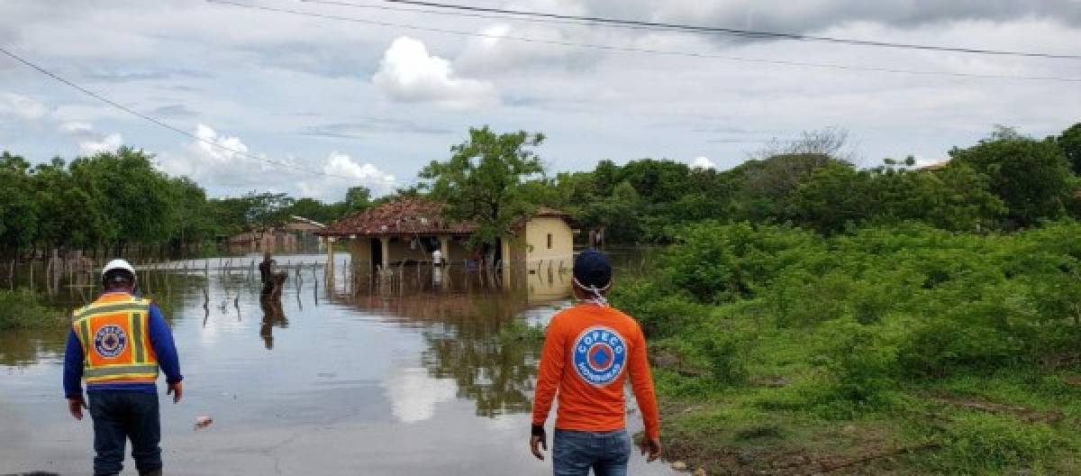 EN FOTOS: Estragos en Valle por desbordamiento del río Goascorán