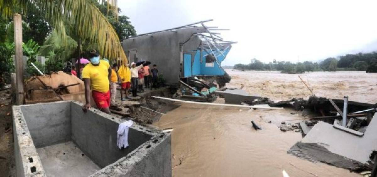 Lugares que se convirtieron en zona de riesgo por derrumbes tras tormentas que azotaron Honduras (FOTOS)