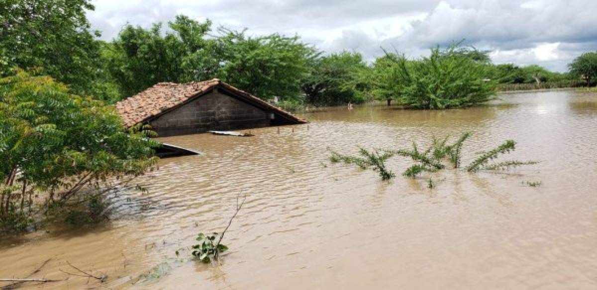 EN FOTOS: Estragos en Valle por desbordamiento del río Goascorán