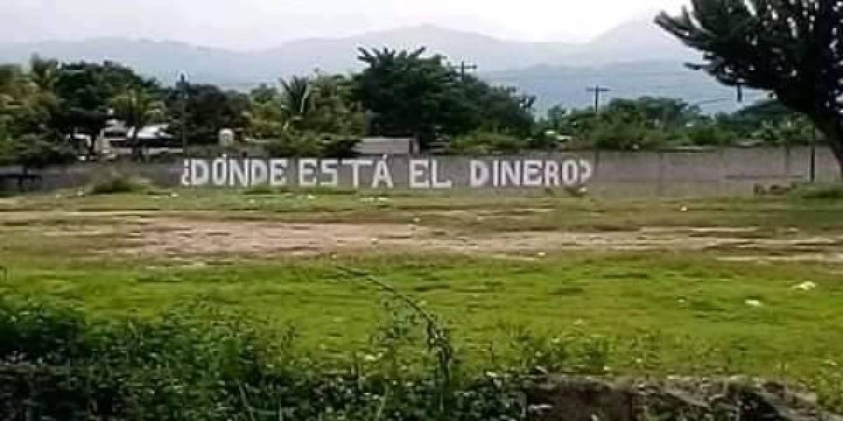 FOTOS: Se expande por toda Honduras la pregunta '¿Dónde está el dinero?'