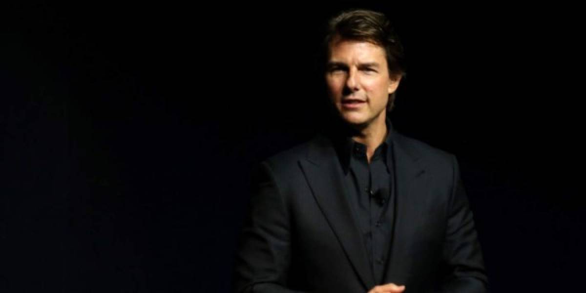 Tom Cruise reapareció en los BAFTA 2016 con nuevo rostro