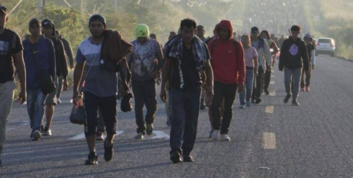 FOTOS: Así avanza caravana de centroamericanos hacia Estados Unidos  