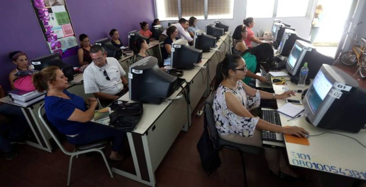 Una computadora por cada 65 alumnos hay en escuelas públicas de Tegucigalpa