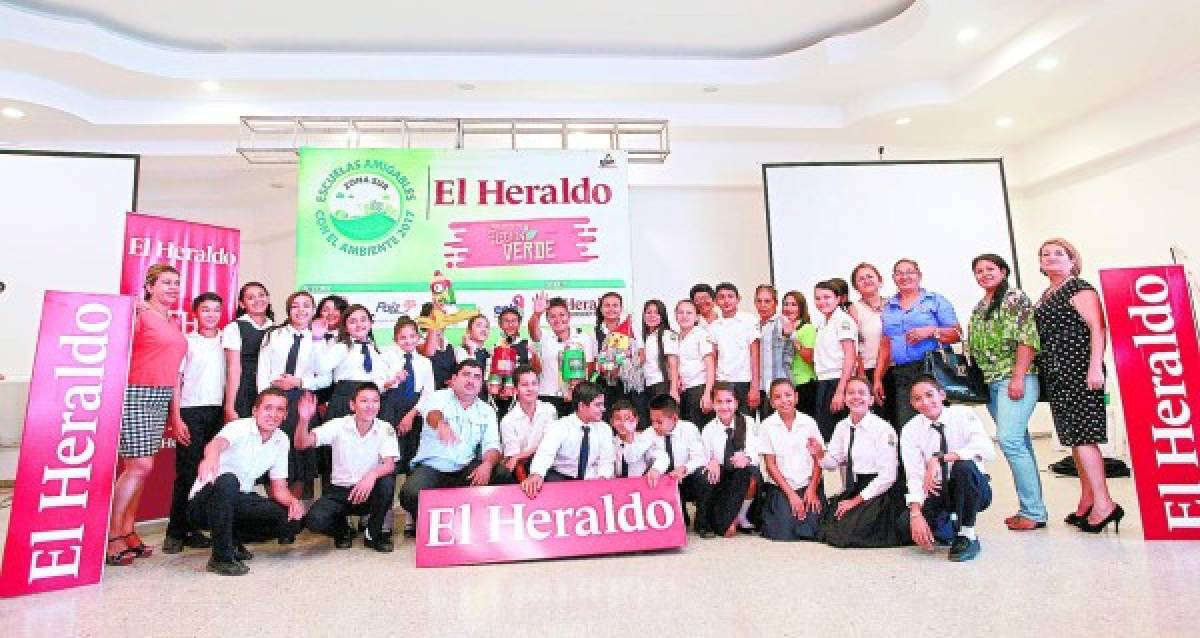 Escolares del sur de Honduras, listos para dejar su huella verde