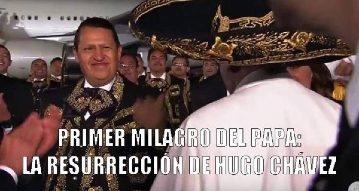 Los divertidos memes del Papa en México