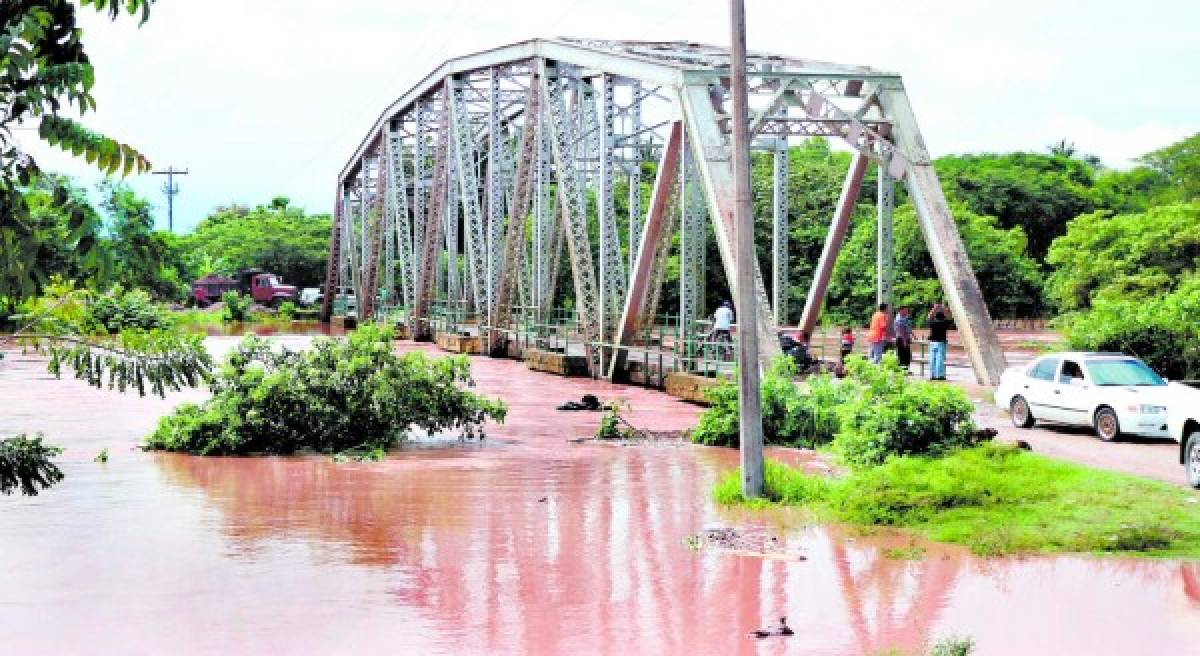 Honduras: 5 mil incomunicados por fuertes aguaceros e inundaciones