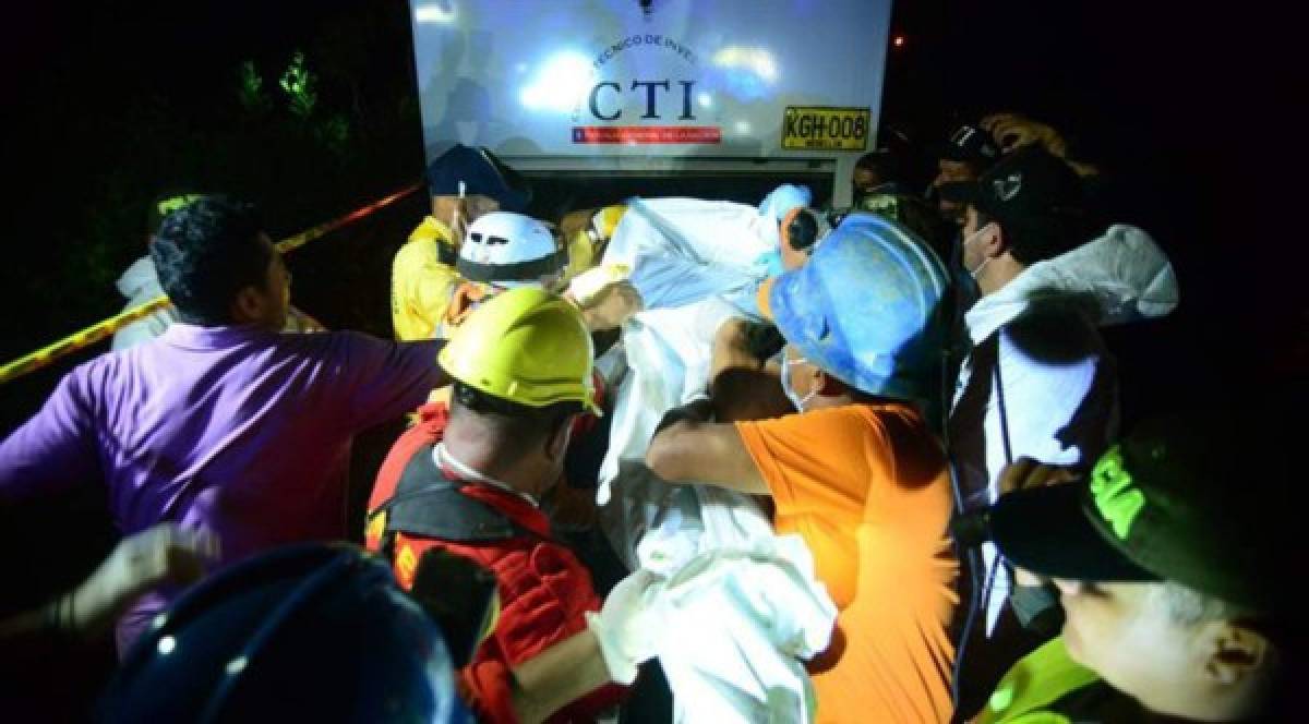 Rescatan tres cuerpos de mina colapsada en Colombia