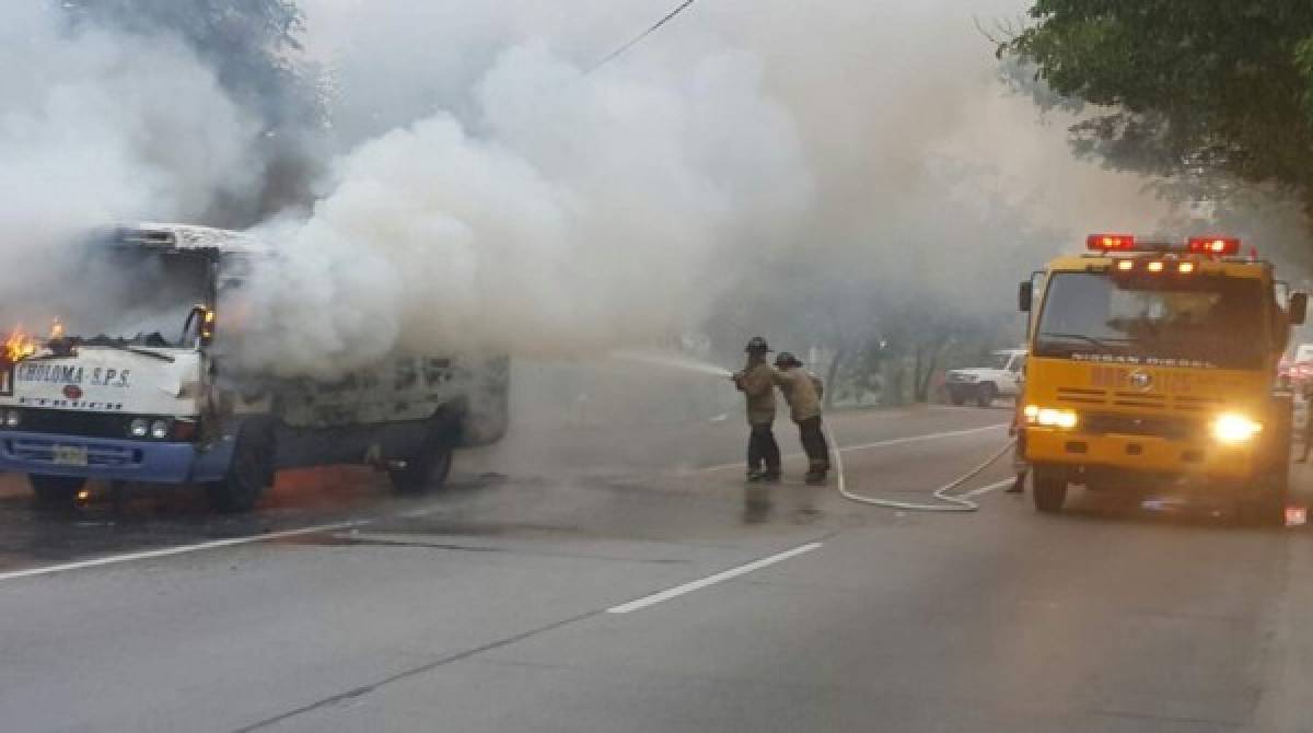 Supuestos mareros queman bus en San Pedro Sula
