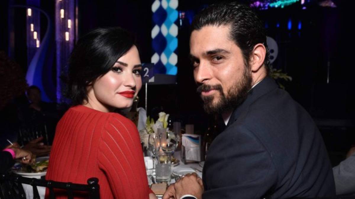 Tras más de 6 años de estar junto Demi Lovato y Wilmer Valderrama, anunciaron a través de sus redes sociales que le ponían punto final a su matrimonio y aseguraron que estarán mejor solo siendo mejores amigos.