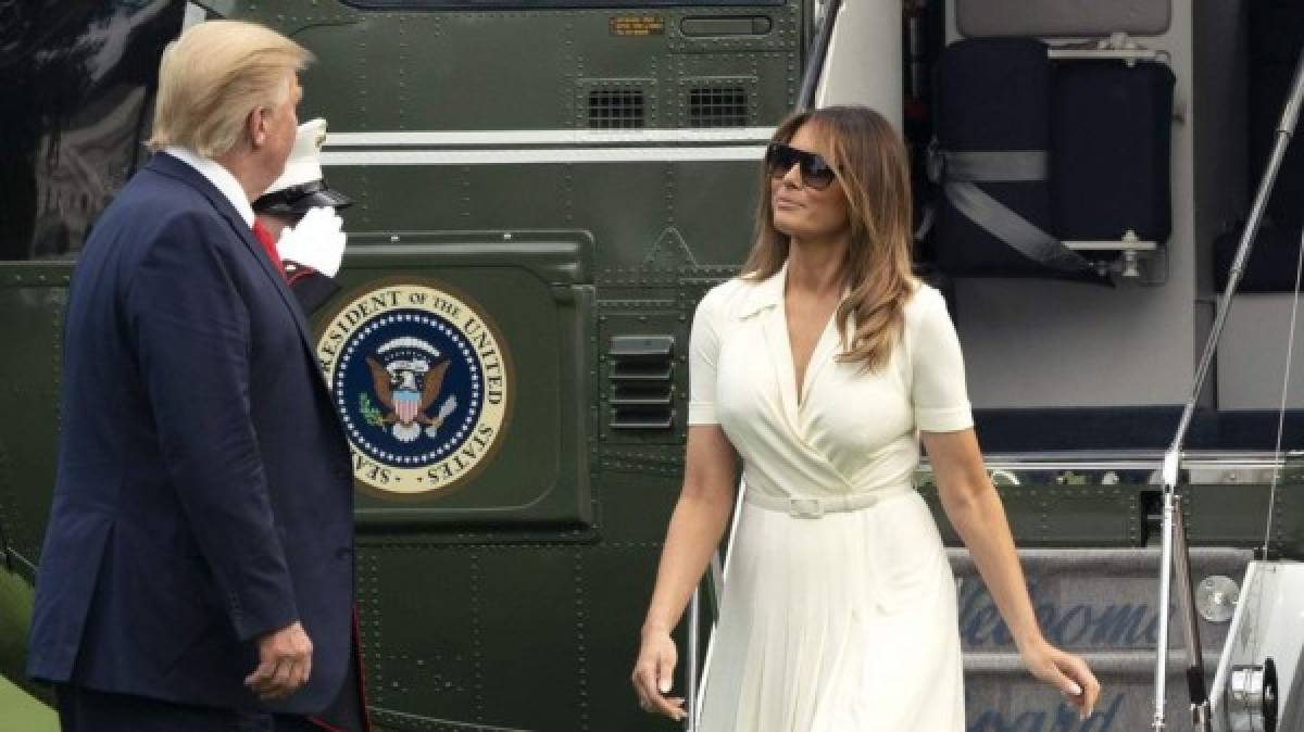 FOTO: Los looks de la Primera Dama de EE UU, Melania Trump, donde aparece sin brasier