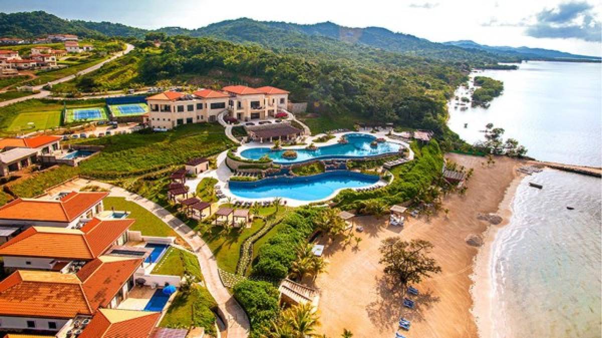 Lujosa residencia de Roxana Baldetti en Pristine Bay de Roatán está valorada en $1.2 millones