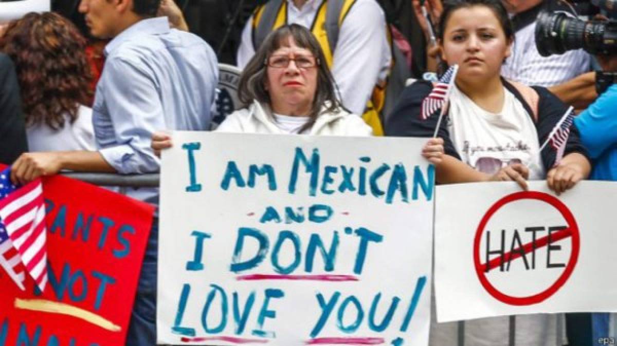 Miles de latinos sacan la ciudadanía de EEUU empujados por el 'efecto Trump'   