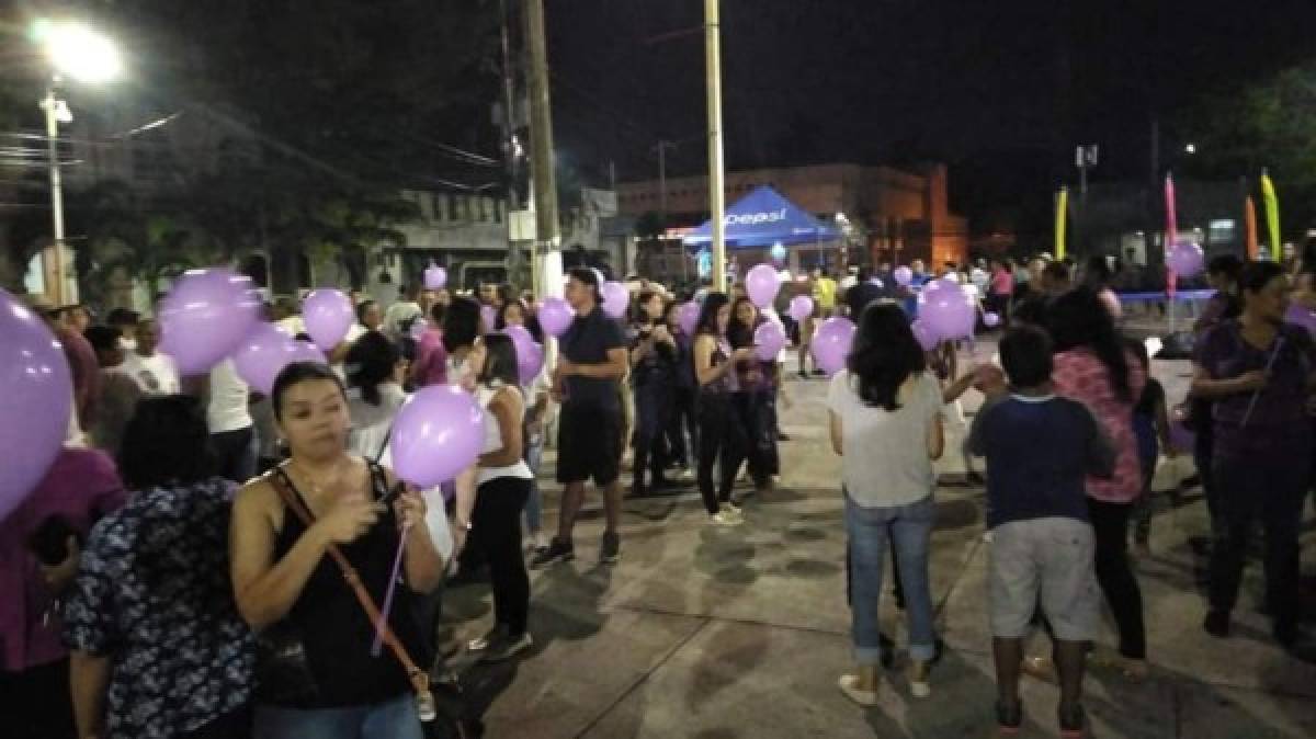 Con globos y carteles, ceibeños marcharon exigiendo justicia para hija de jueza víctima de violación