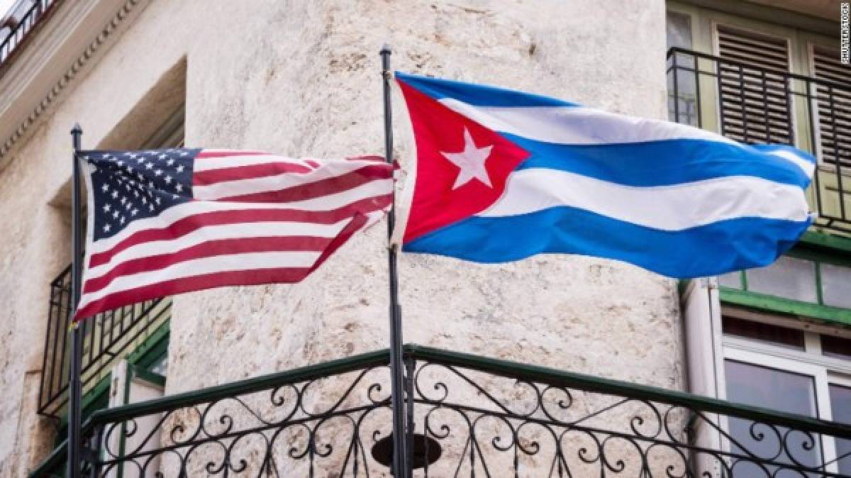 EEUU retira mitad de su personal diplomático en Cuba por 'ataques'