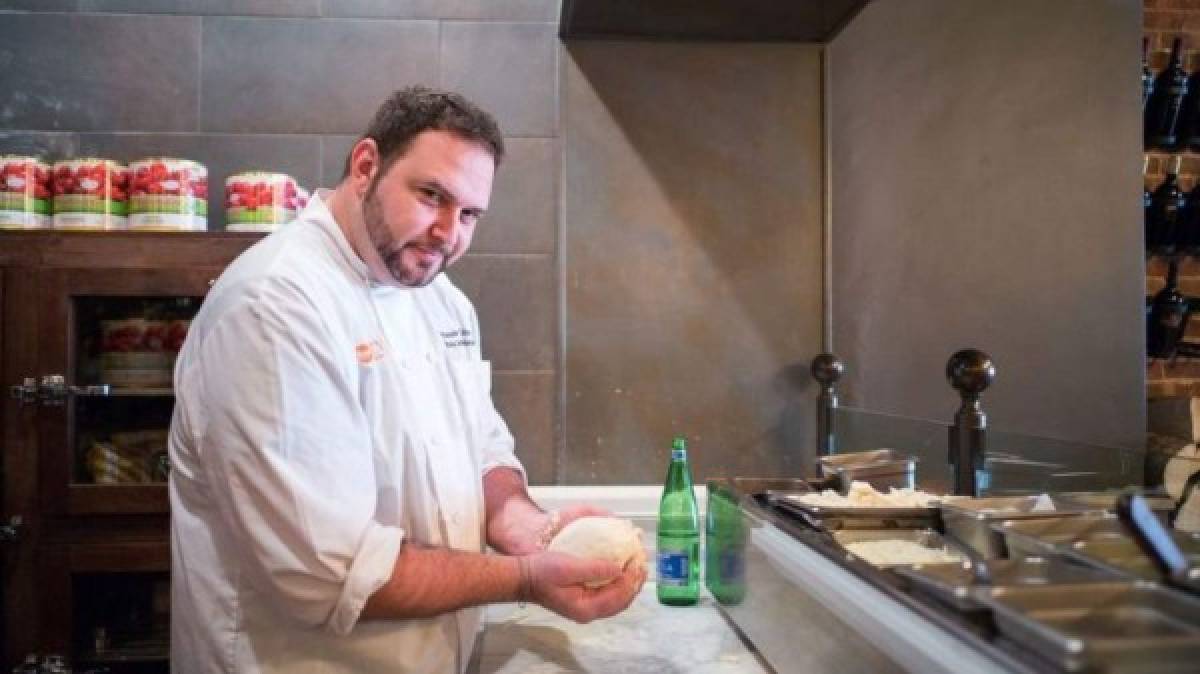 Chef baja 45 kilos alimentándose solamente con pizza margarita