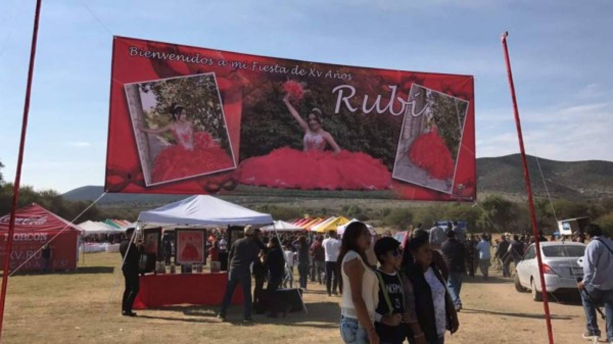 Temiendo problemas de seguridad y logística, las autoridades de San Luis Potosí cambiaron el lugar del festejo a un terreno de varias hectáreas y dispusieron un operativo de seguridad.
