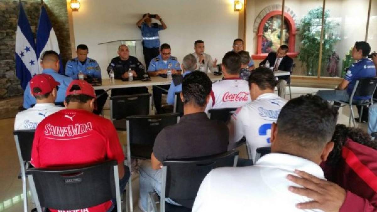 Honduras: Barristas no entrarán al estadio si no portan su cédula de identidad