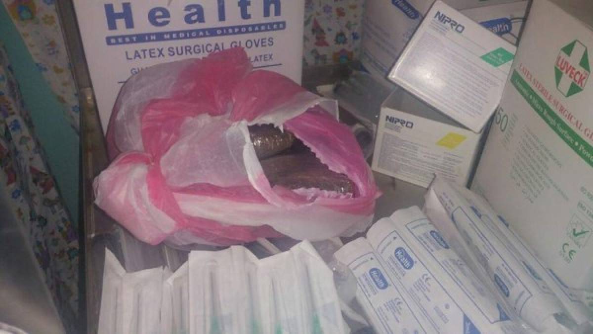 Encuentran cuatro paquetes con supuesta marihuana en hospital Gabriela Alvarado de Danlí