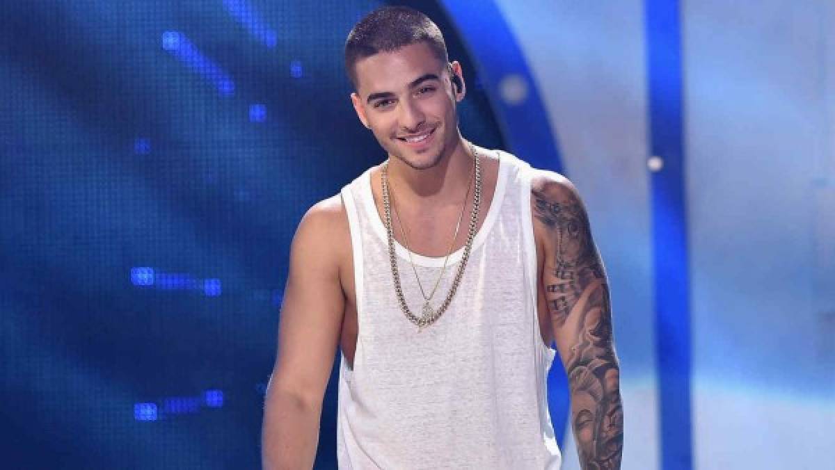 Maluma niega haber pasado noche sexual con presentadora mexicana