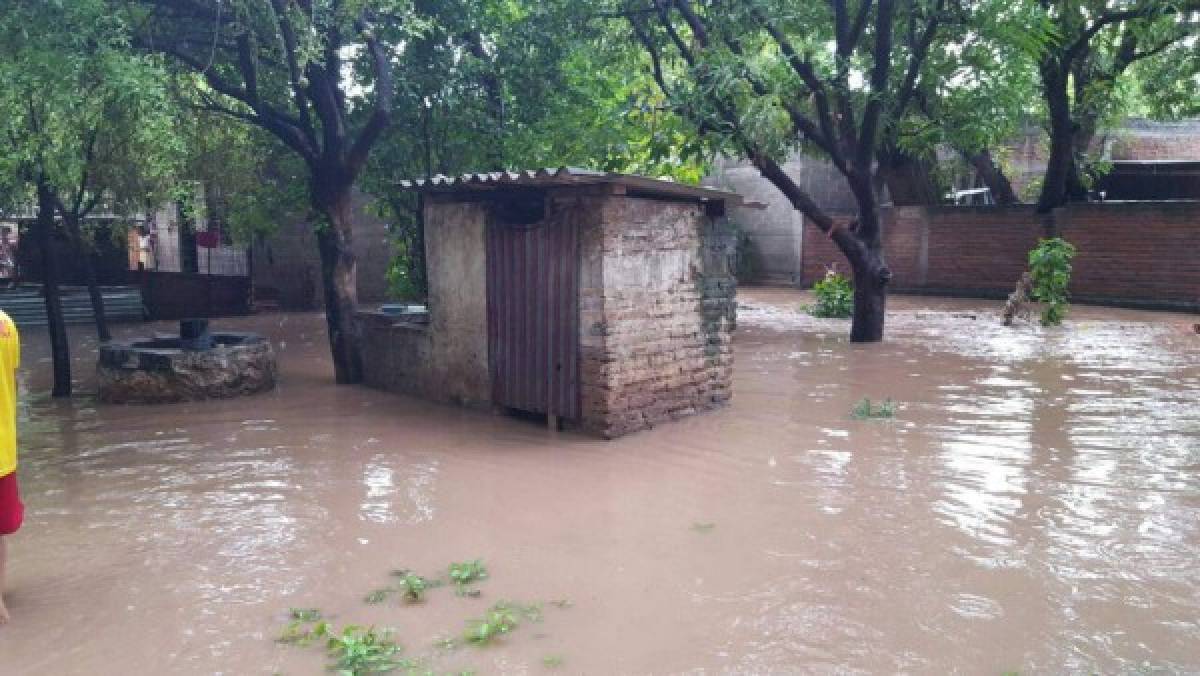 Alerta roja en ciudad de Choluteca por fuertes lluvias