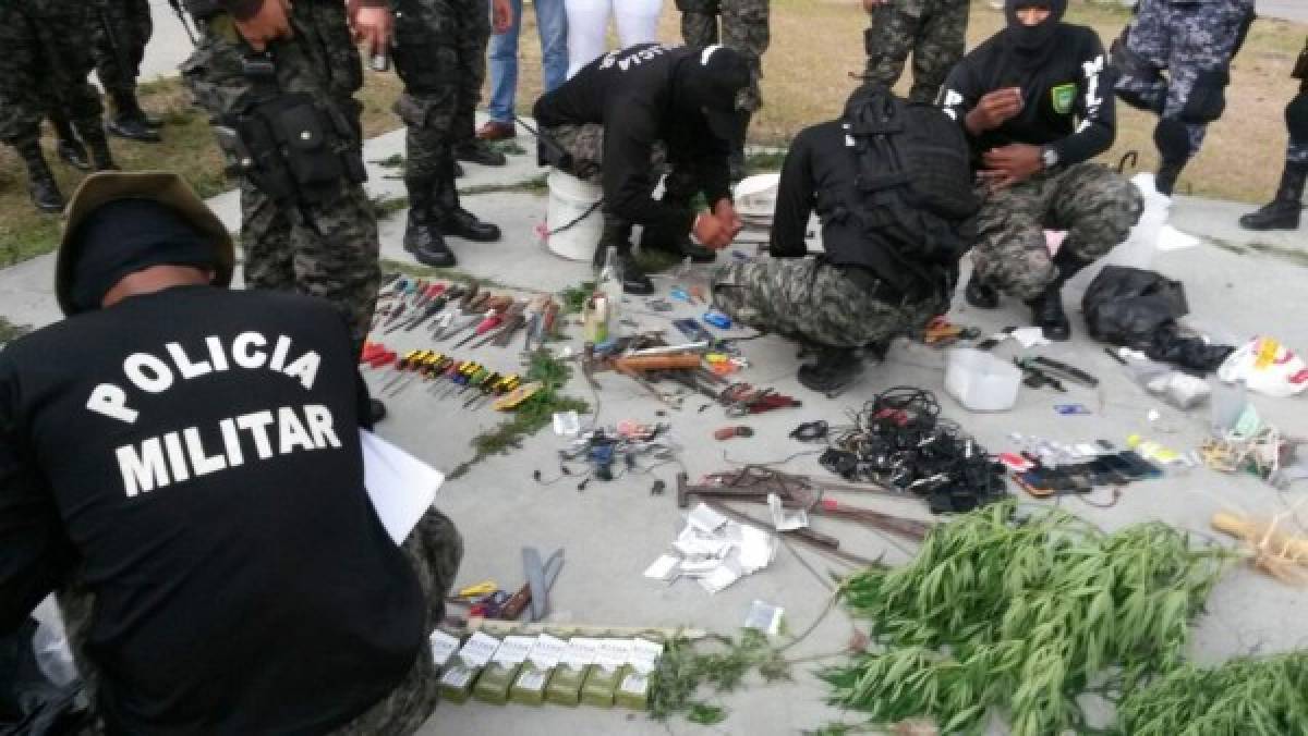 Encuentran armas, objetos cortopunzantes y plantas de marihuana en operativo en la PN