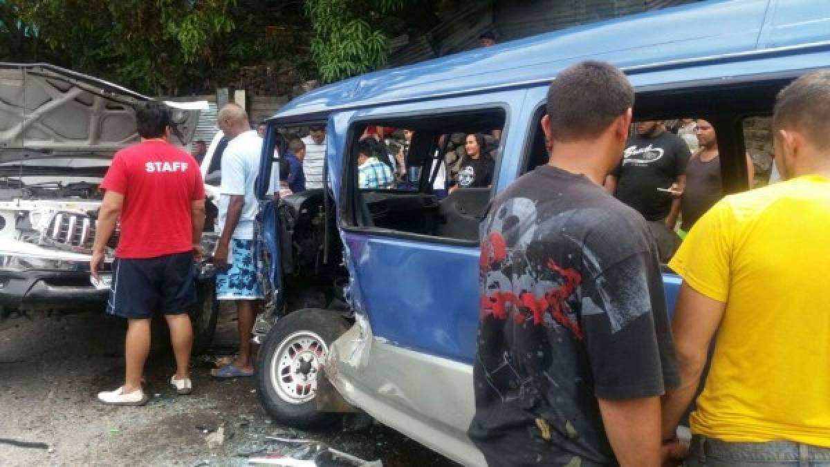 Varios heridos en brutal choque en la capital de Honduras