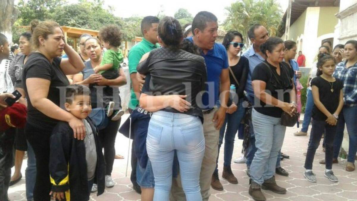 Entre llanto y conmoción Cantarranas despide al universitario asesinado por mareros
