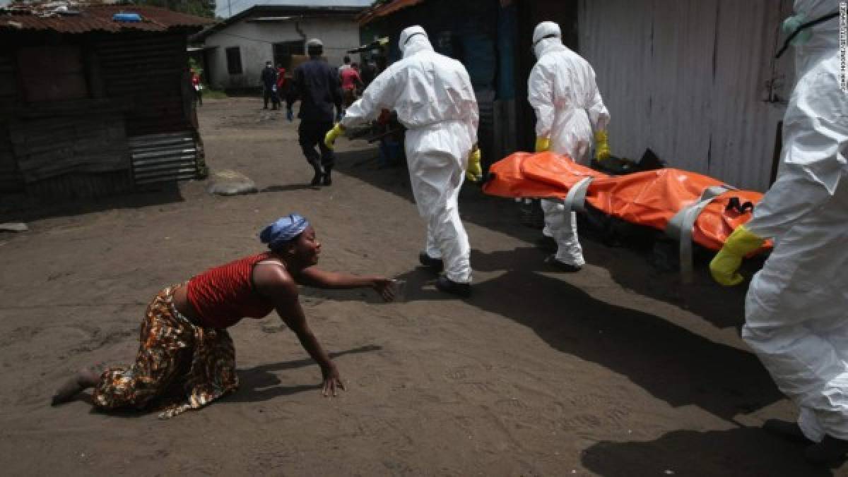 Estudio: Muy bajo riesgo de contagio de ébola por contacto con un exenfermo