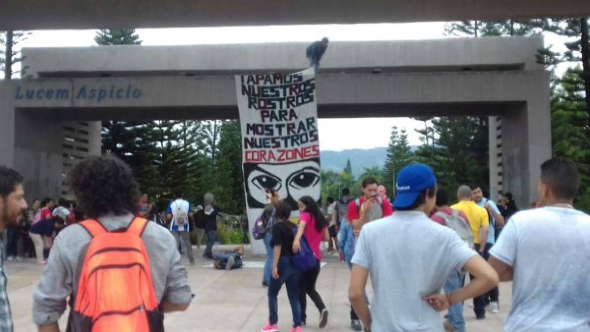 Suspenden clases en la UNAH por protesta de estudiantes