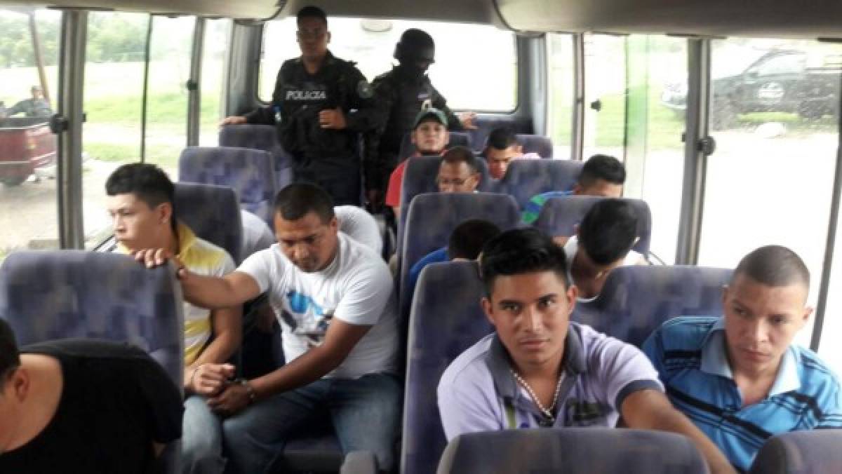 Honduras: Envían a la cárcel La Tolva a 13 reos del centro penal de Comayagua