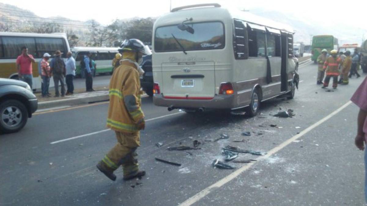 Varios heridos deja accidente vial en la carretera CA-5, salida al norte de Honduras