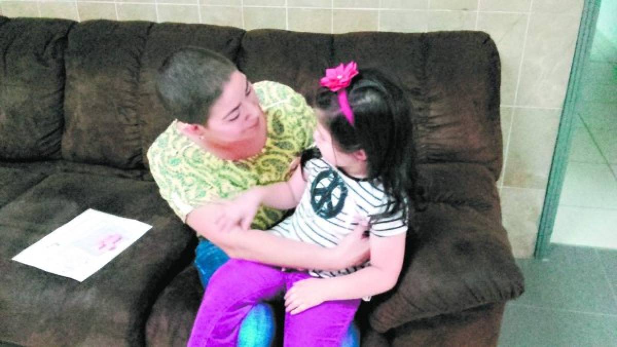 Dos mujeres son diagnosticadas a diario con cáncer en Honduras