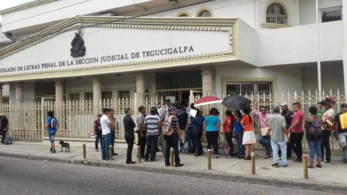 Honduras: Gran afluencia de personas solicitan hoja de antecedentes penales