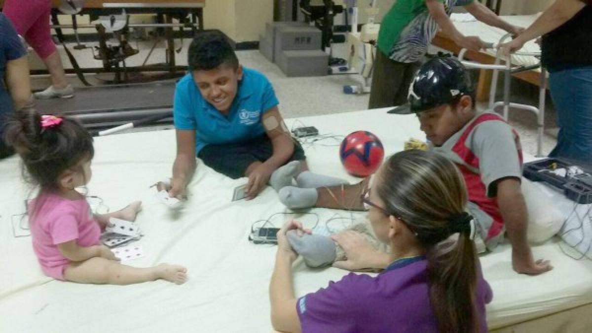 Solicitan apoyo para niños con huesos de cristal en Honduras