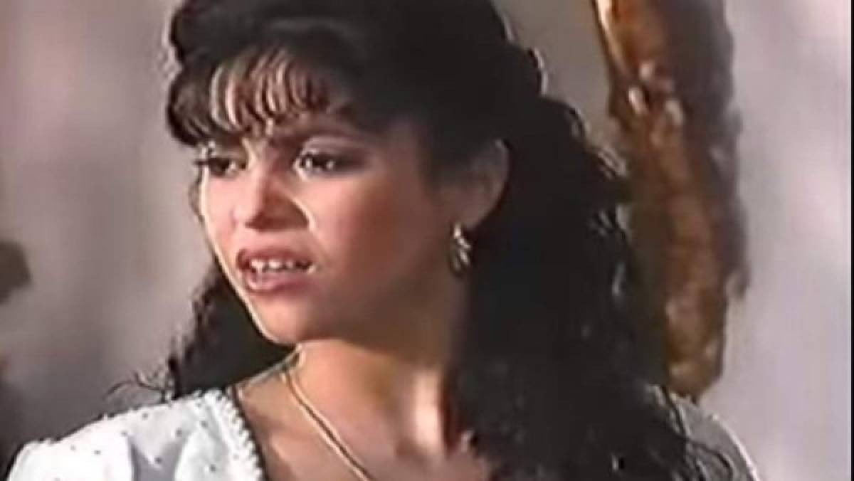 A los 17 años Shakira fue la protagonista de Oasis. Foto captura YouTube