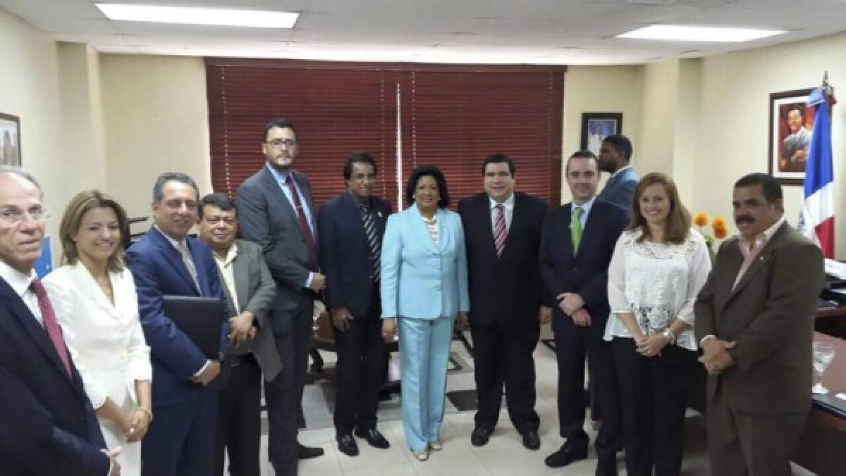 Honduras asiste a cumbre regional