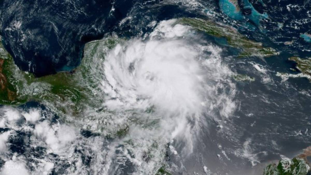 Tormenta Franklin cruza territorio mexicano sin dejar víctimas 