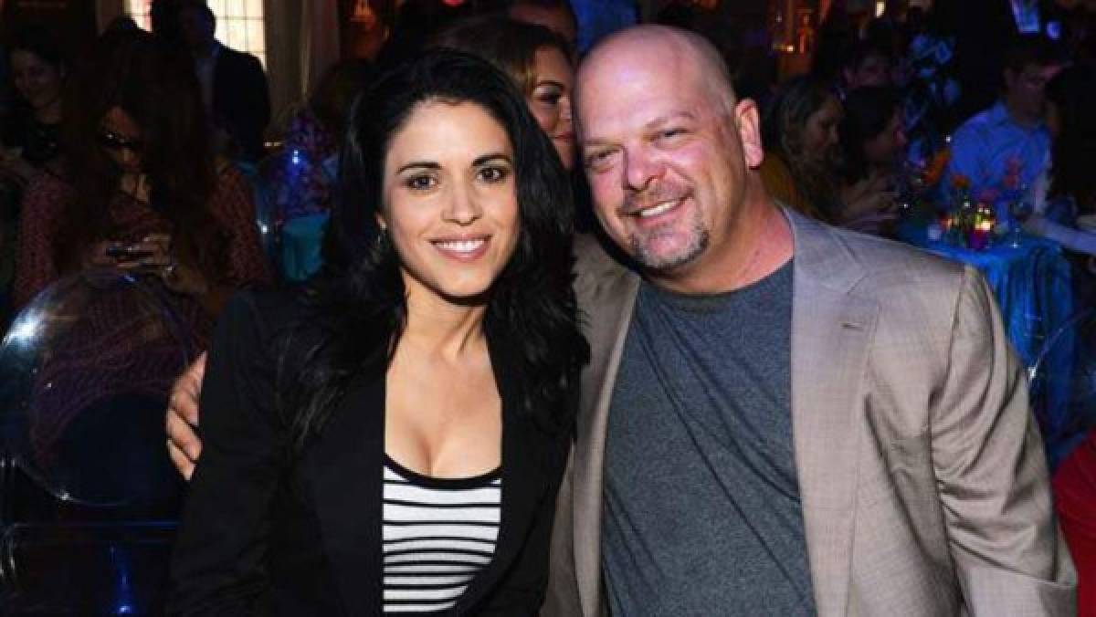 Sensual y bella novia de Rick Harrison del Precio de la Historia