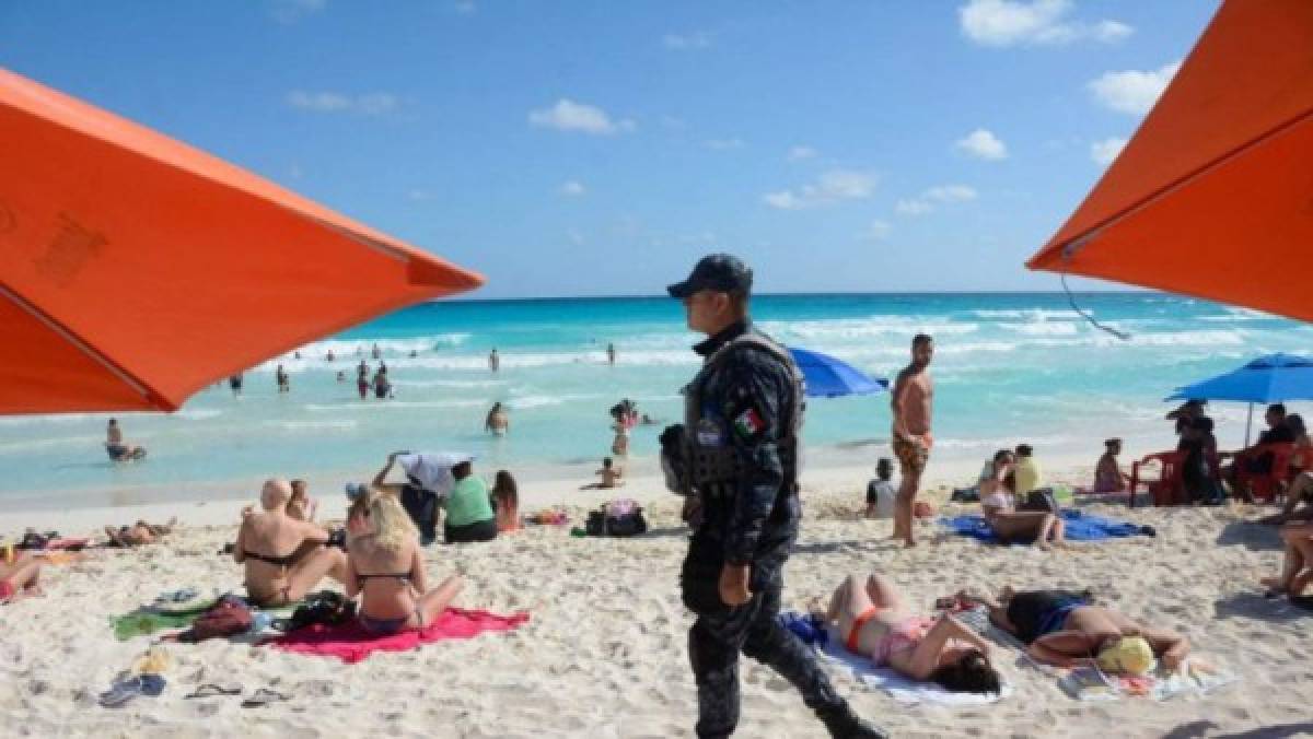 México: arrojan cadáver humano frente a tribunal de turístico Cancún 