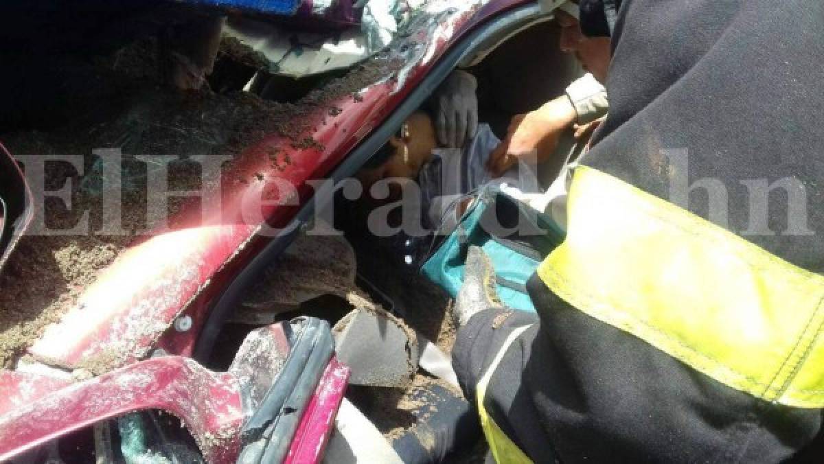 Médico muere al impactar su carro con una volqueta en el Hato de Enmedio