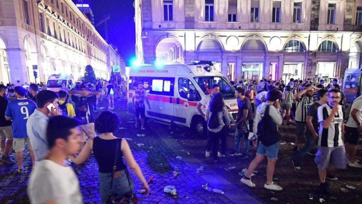 Aumentan a 1,500 los heridos por estampida en Turín  