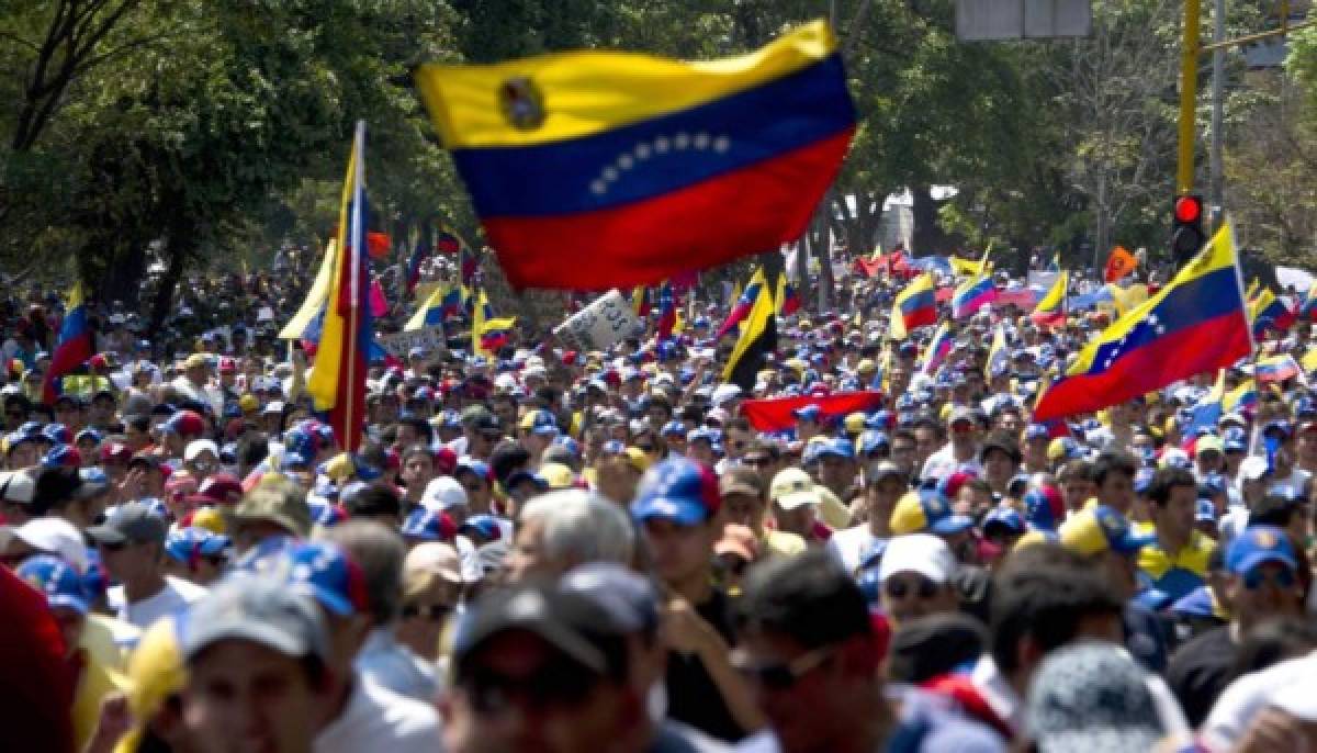 Oposición venezolana anuncia paro cívico de 24 horas para el jueves