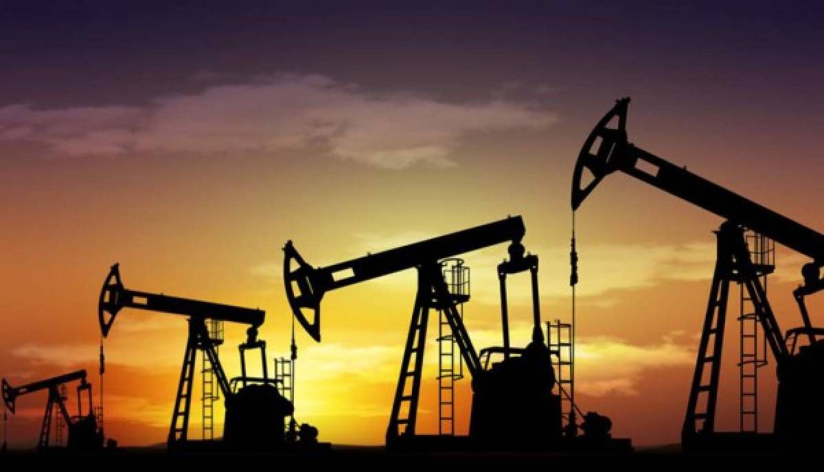 El precio del petróleo sube a su máximo desde hace siete años